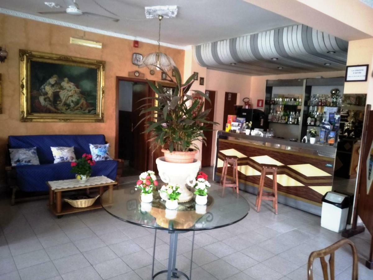 Hotel Eliseo Джардіні-Наксос Екстер'єр фото